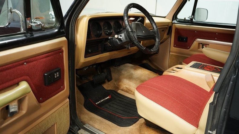 1988-dodge-ramcharger-for-sale (69)