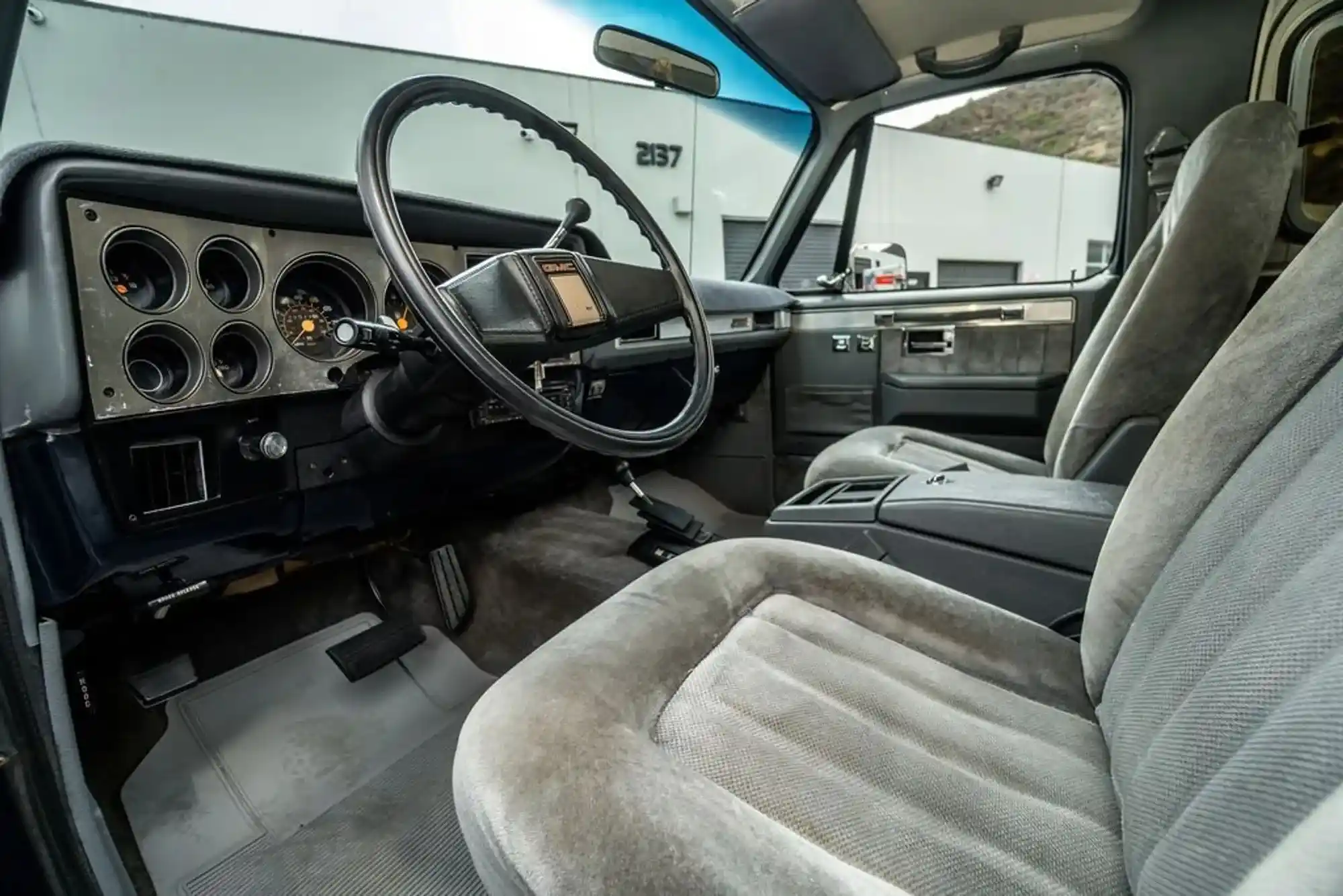 1988-gmc-jimmy-sierra-classic-for-sale-laguna-beach-ca-71