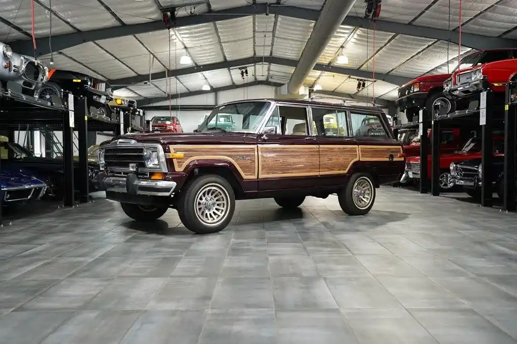 1988-jeep-grand-wagoneer-for-sale-boerne-tx-1