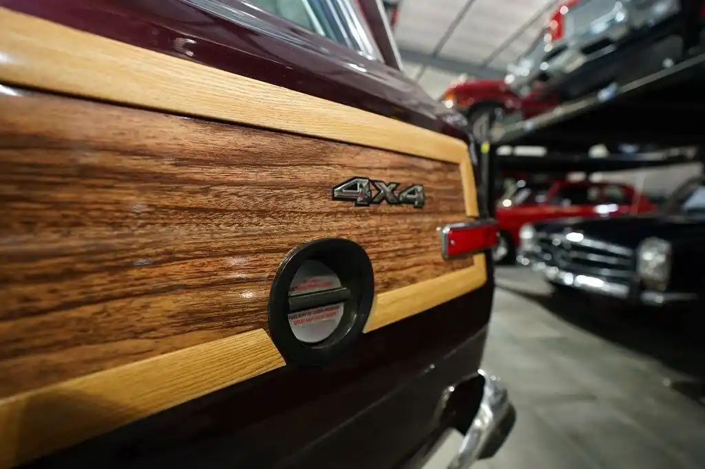 1988-jeep-grand-wagoneer-for-sale-boerne-tx-11