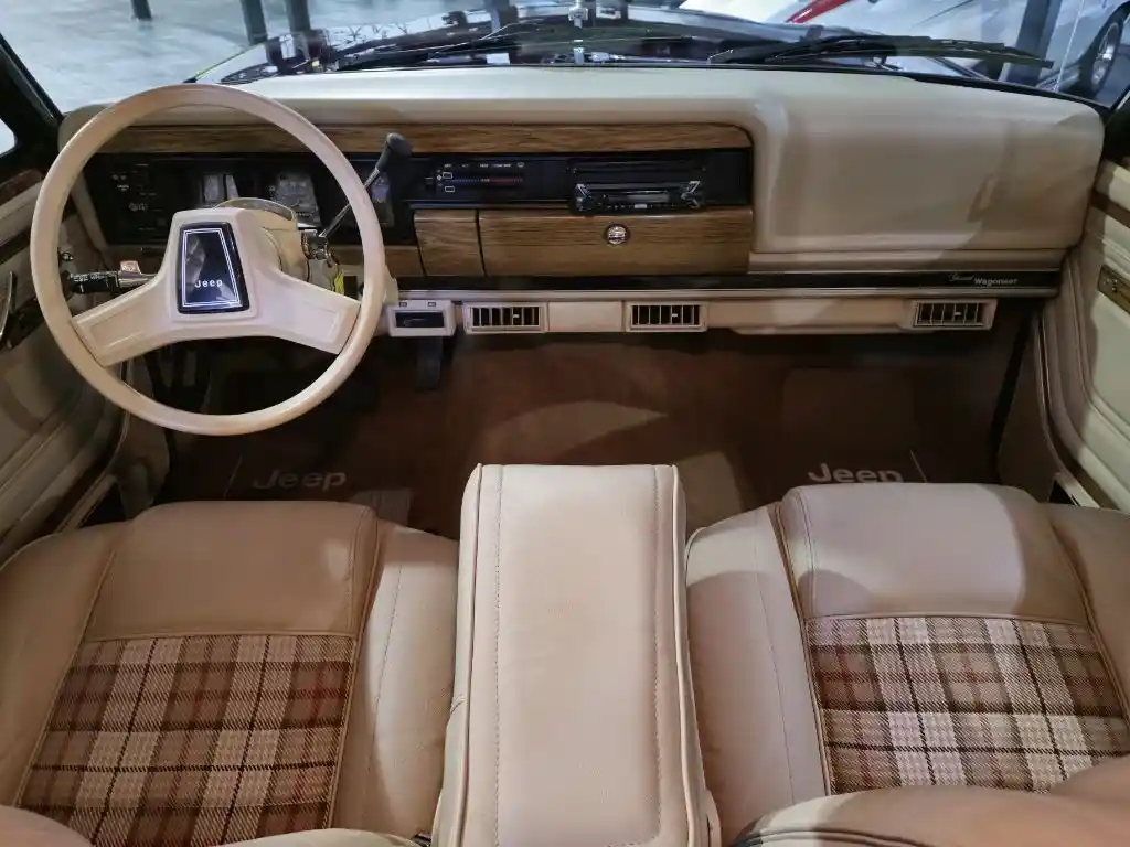1988-jeep-grand-wagoneer-for-sale-boerne-tx-14