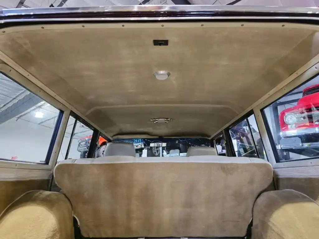 1988-jeep-grand-wagoneer-for-sale-boerne-tx-33