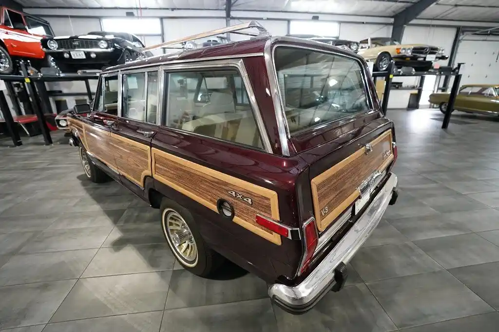 1988-jeep-grand-wagoneer-for-sale-boerne-tx-4