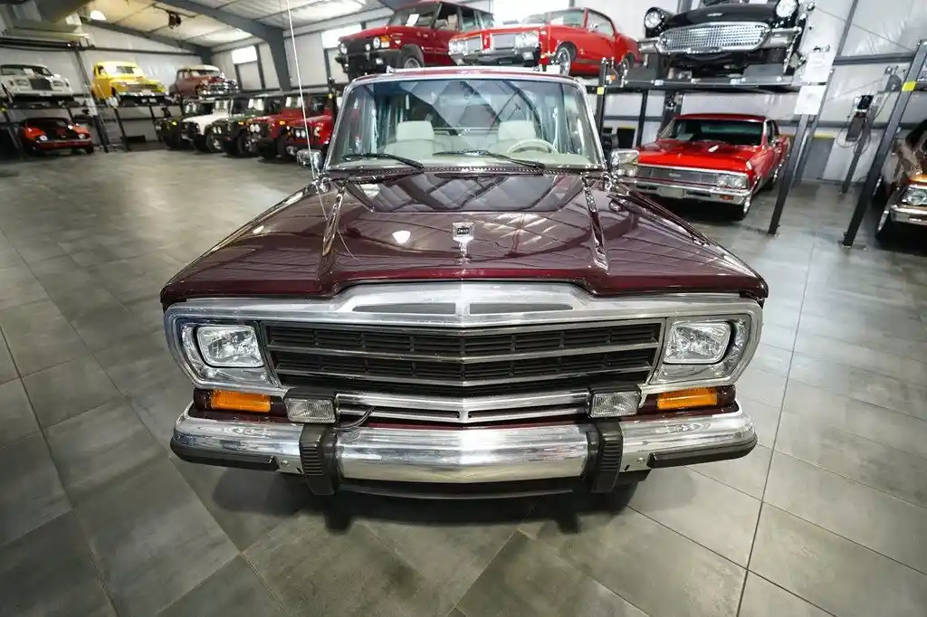 1988-jeep-grand-wagoneer-for-sale-boerne-tx-9