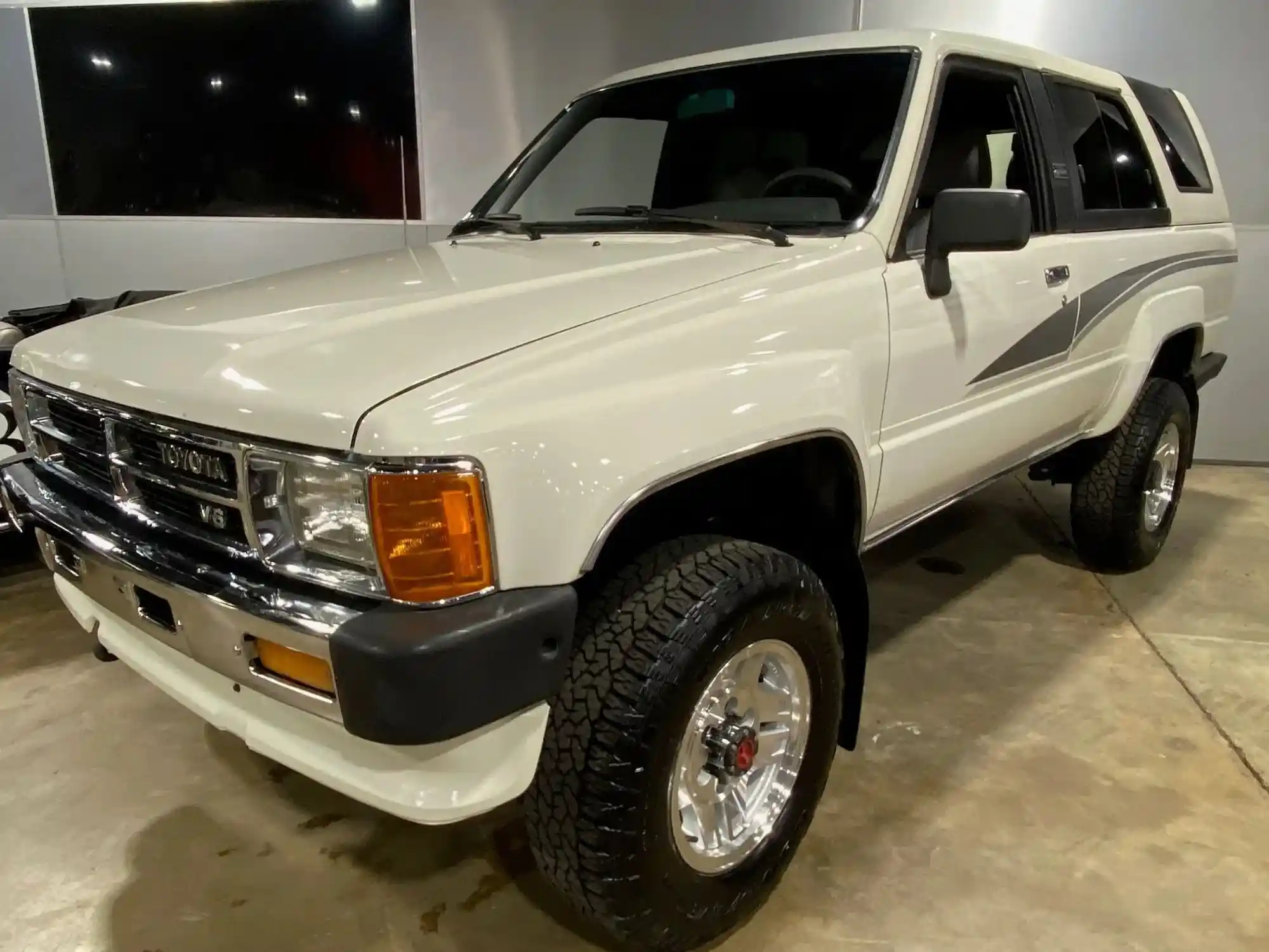 1989-toyota-4runner-sr5-v6-for-sale-collierville-tn-4