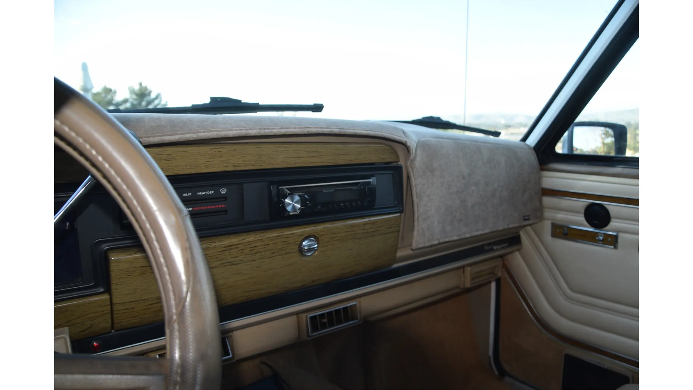 1990-jeep-grand-wagoneer-for-sale-nipomo-ca-07