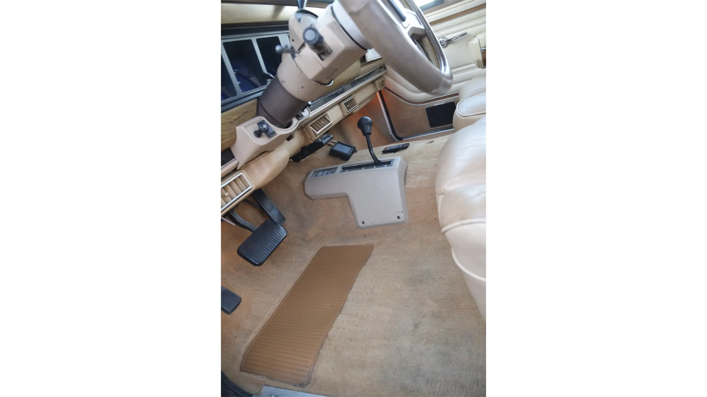 1990-jeep-grand-wagoneer-for-sale-nipomo-ca-10