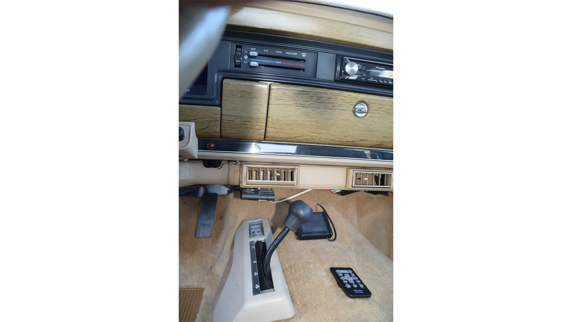 1990-jeep-grand-wagoneer-for-sale-nipomo-ca-11
