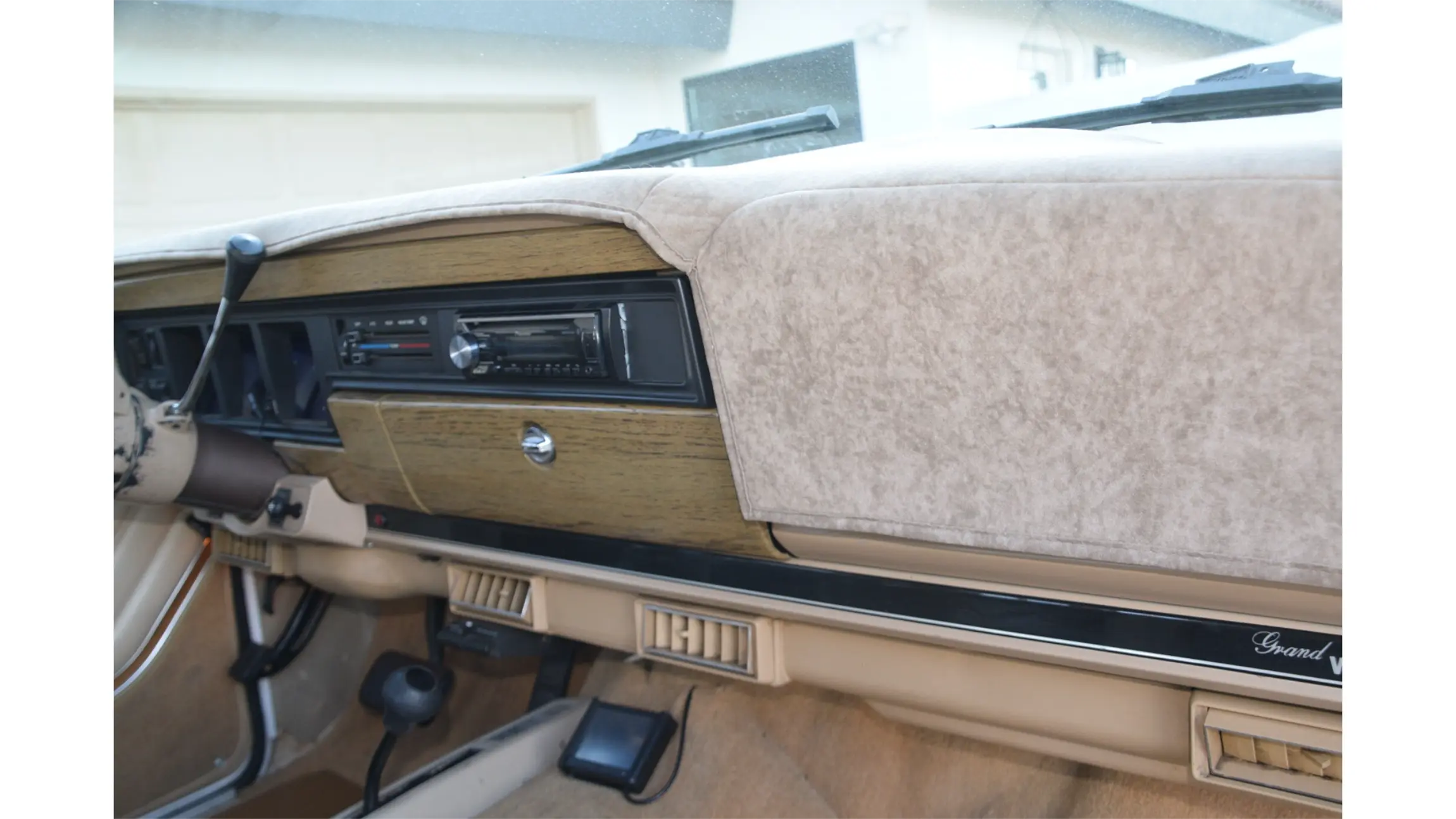 1990-jeep-grand-wagoneer-for-sale-nipomo-ca-47