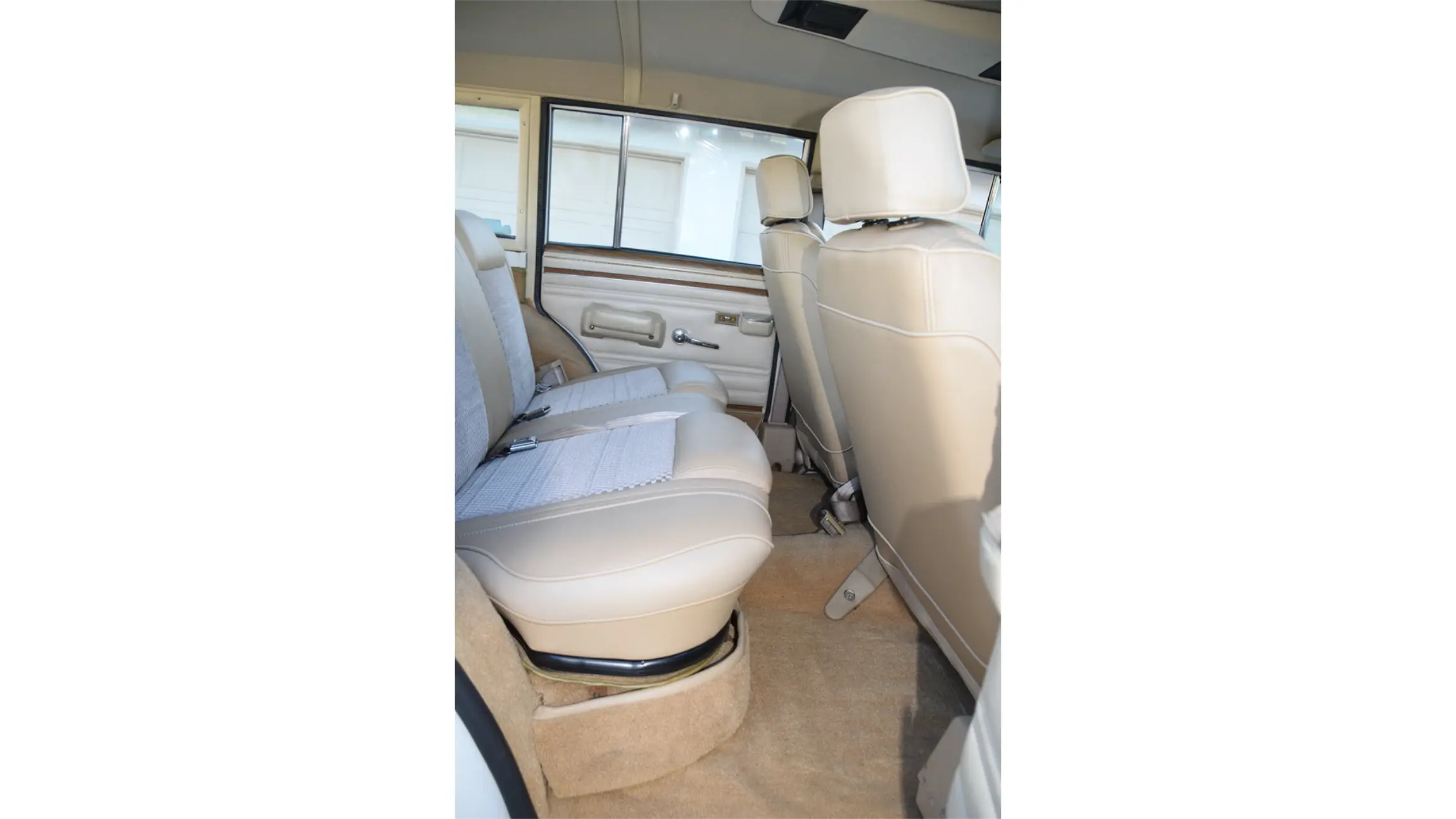 1990-jeep-grand-wagoneer-for-sale-nipomo-ca-51