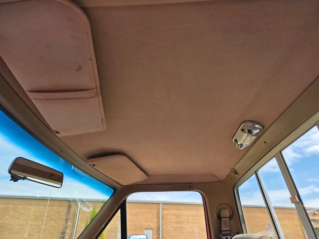 1991-ford-f150-xlt-lariat-for-sale (16)
