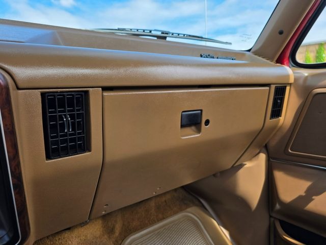 1991-ford-f150-xlt-lariat-for-sale (29)