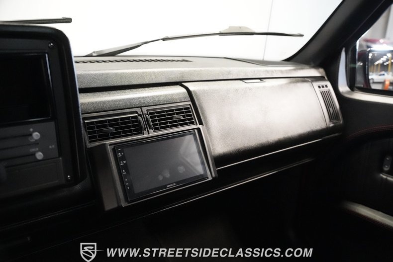 1992-chevy-c1500-ls-restomod (13)