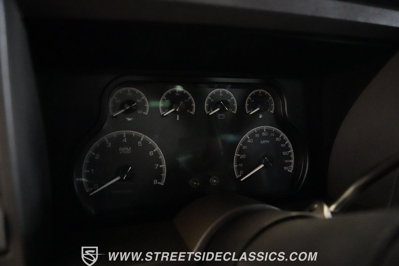 1992-chevy-c1500-ls-restomod (15)