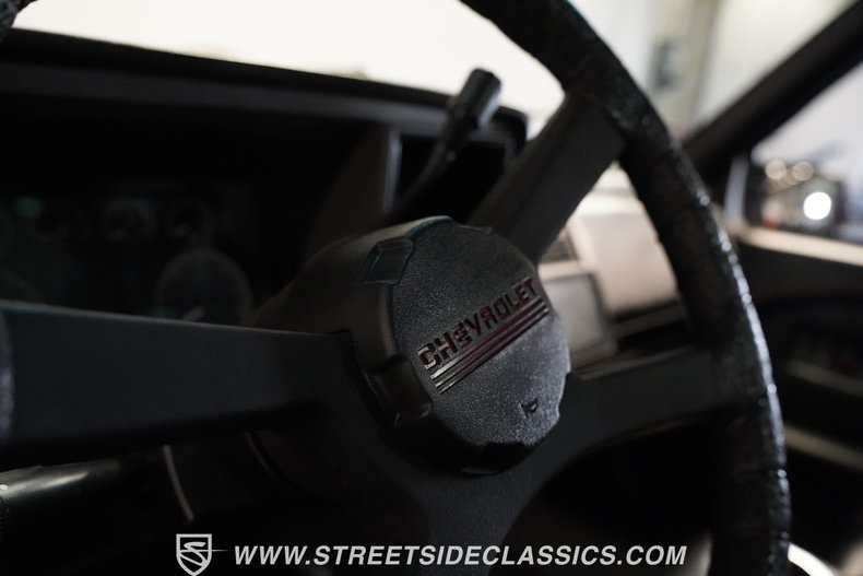 1992-chevy-c1500-ls-restomod (20)