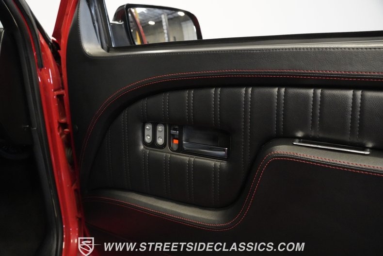 1992-chevy-c1500-ls-restomod (29)