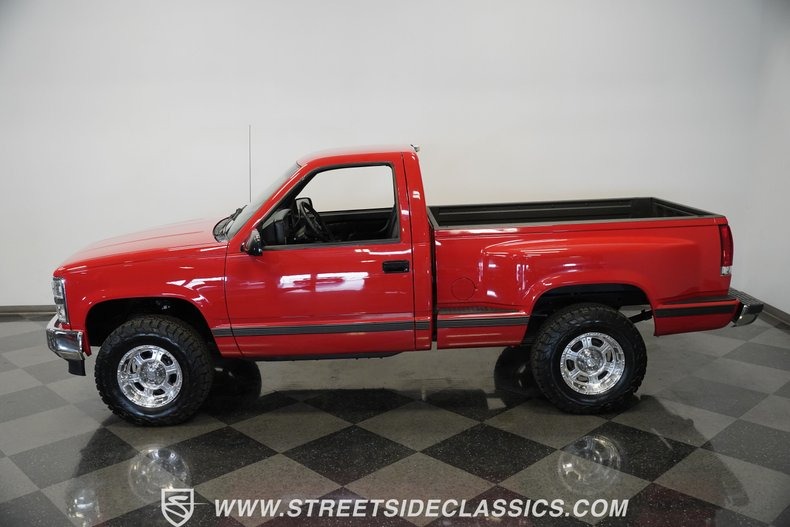 1992-chevy-c1500-ls-restomod (58)