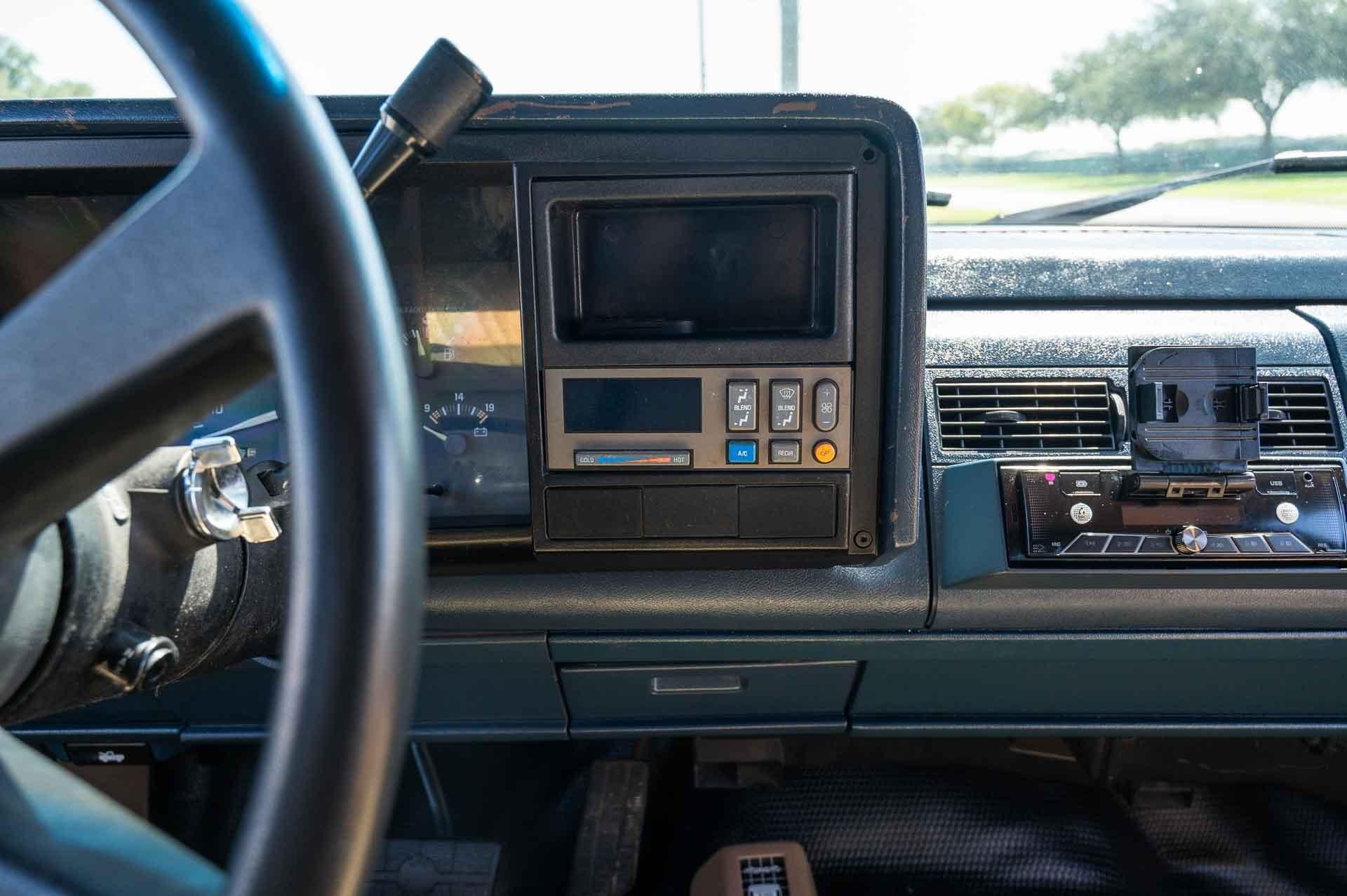1992-gmc-yukon-sl (27)