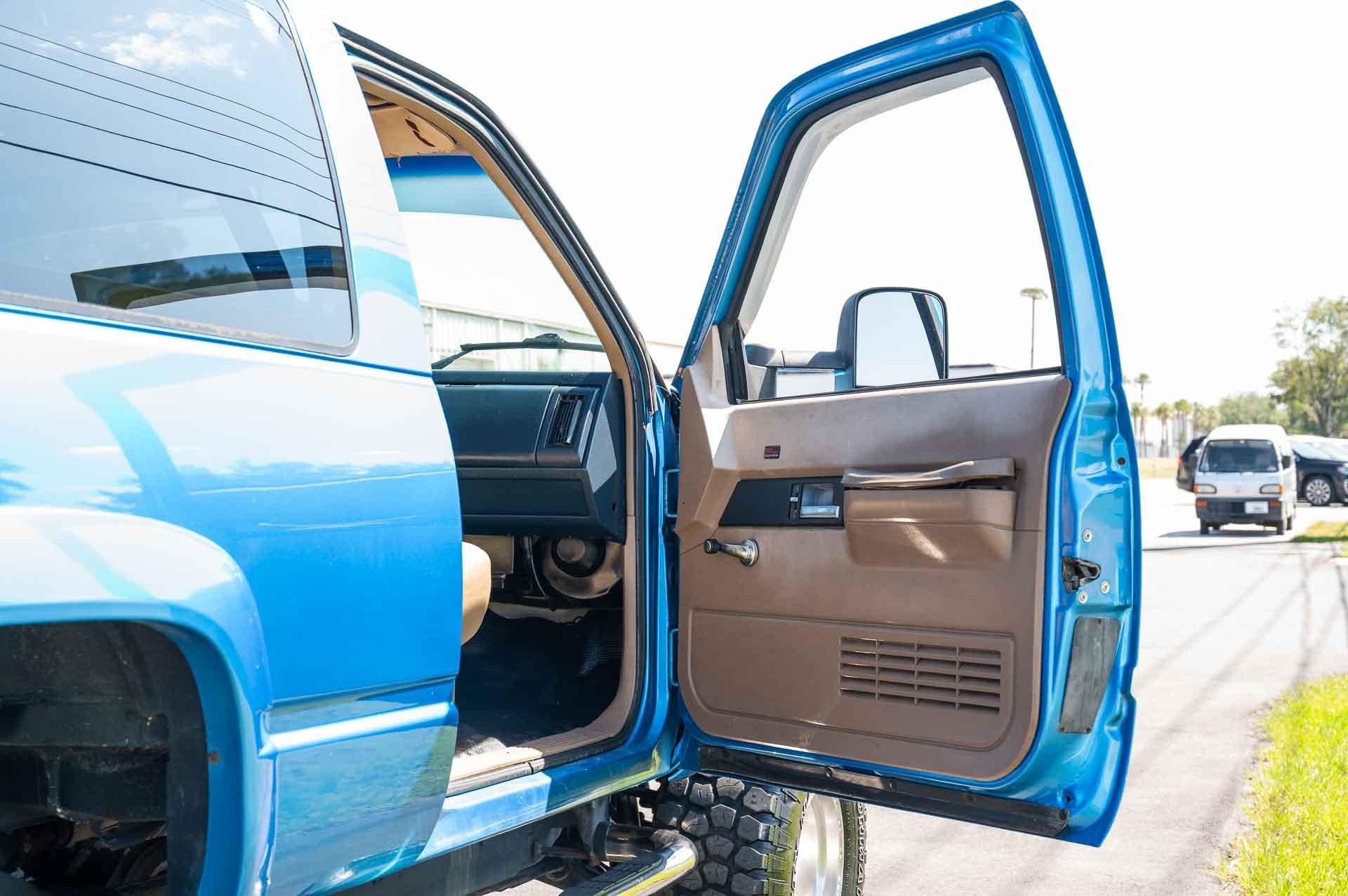 1992-gmc-yukon-sl (37)
