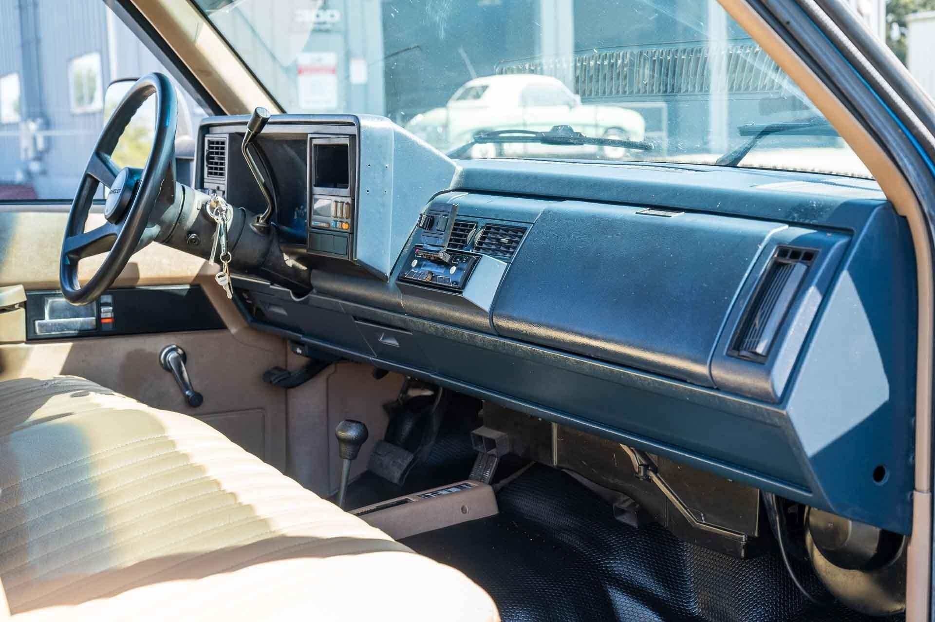 1992-gmc-yukon-sl (75)