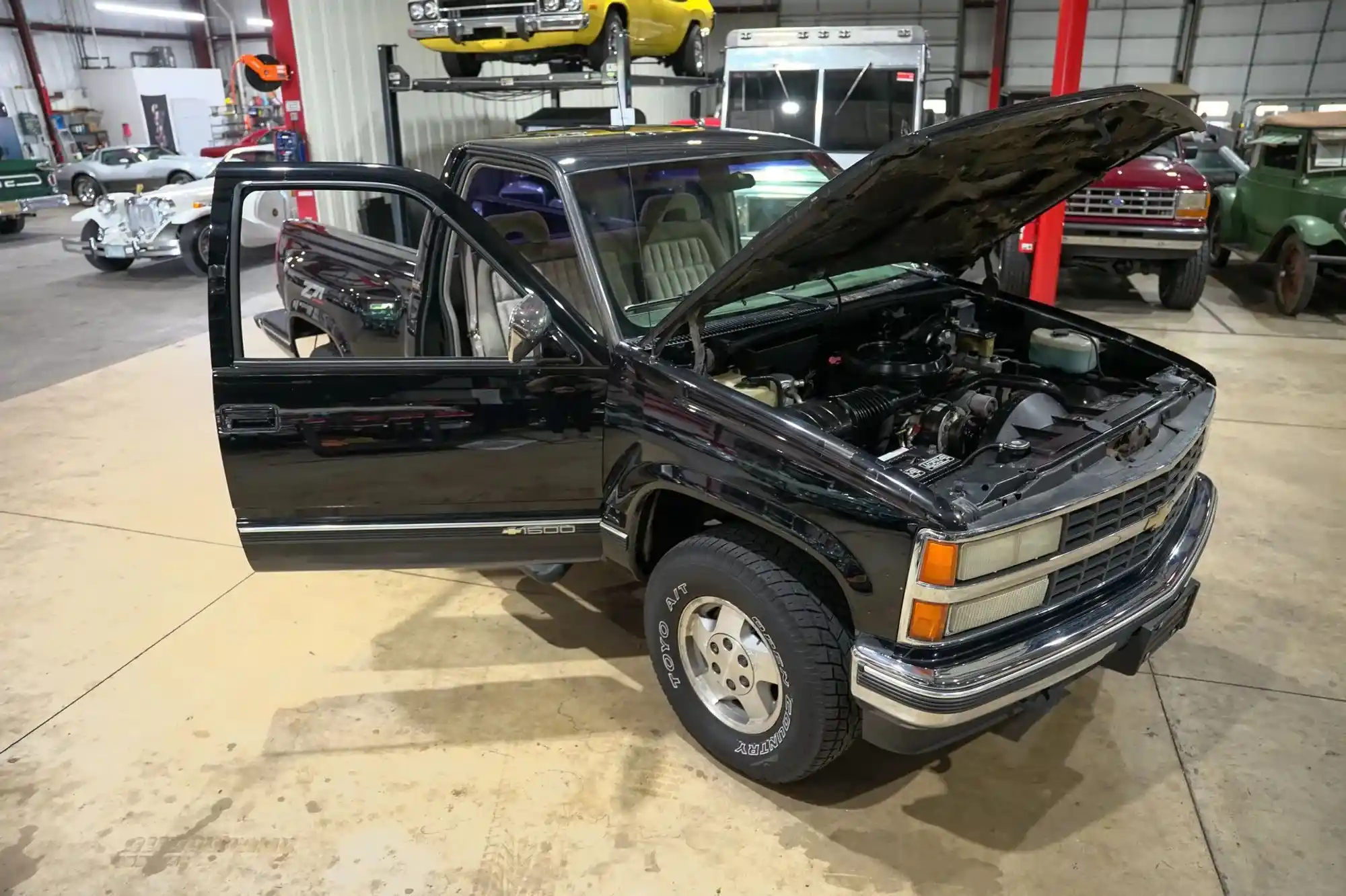 1993-chevrolet-k1500-z71-4x4-stepside-for-sale-grand-rapids-mi-35