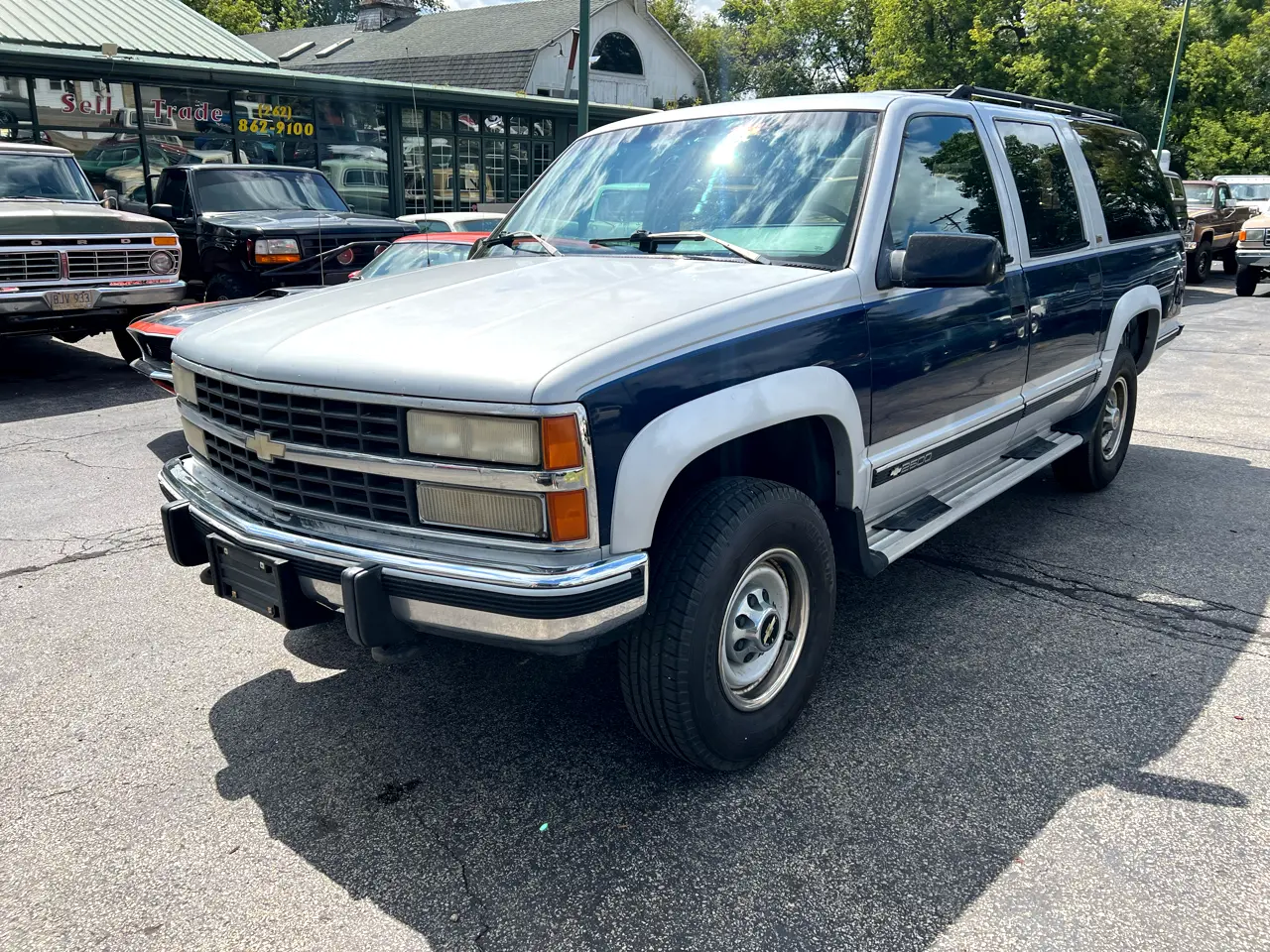 1993-chevy-surburban-2500-for-sale-wisconsin-01