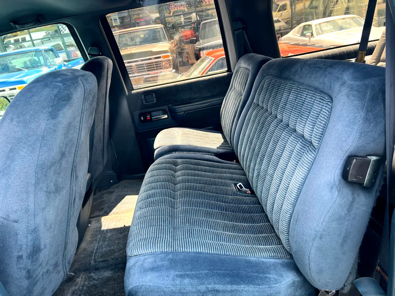 1993-chevy-surburban-2500-for-sale-wisconsin-012