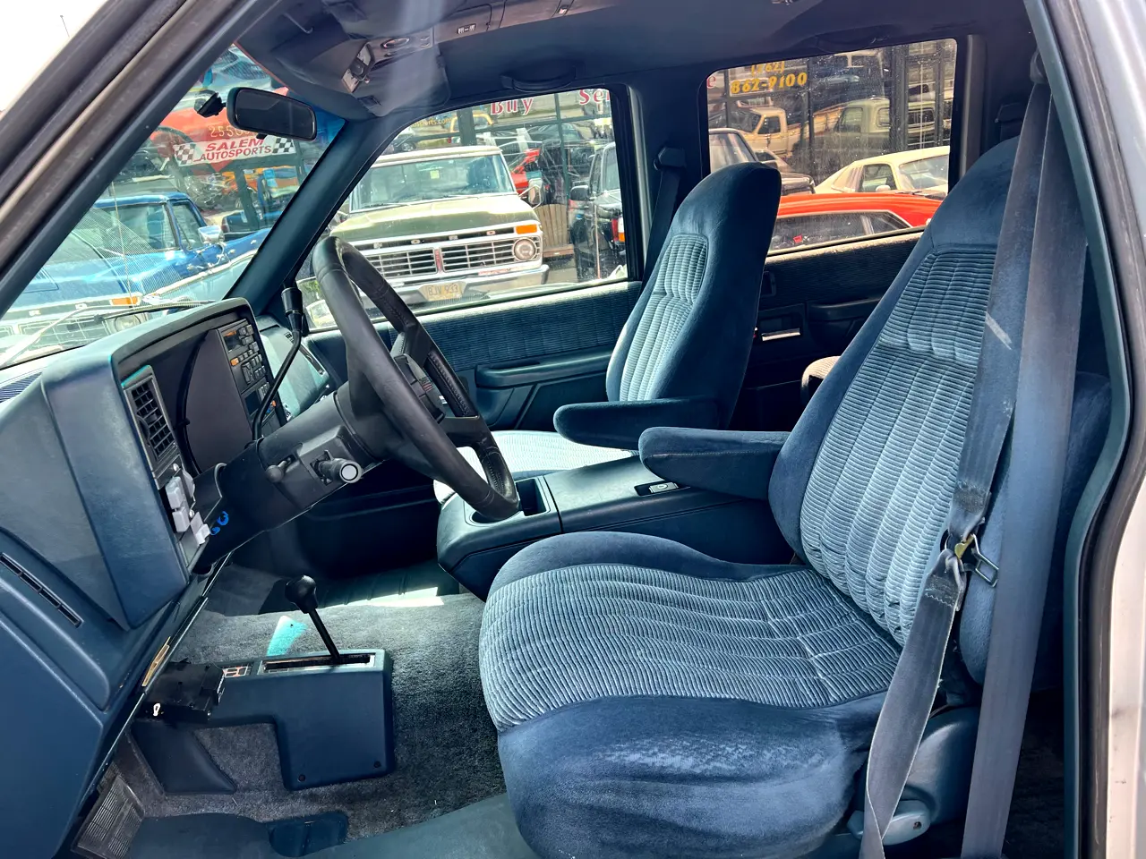 1993-chevy-surburban-2500-for-sale-wisconsin-05