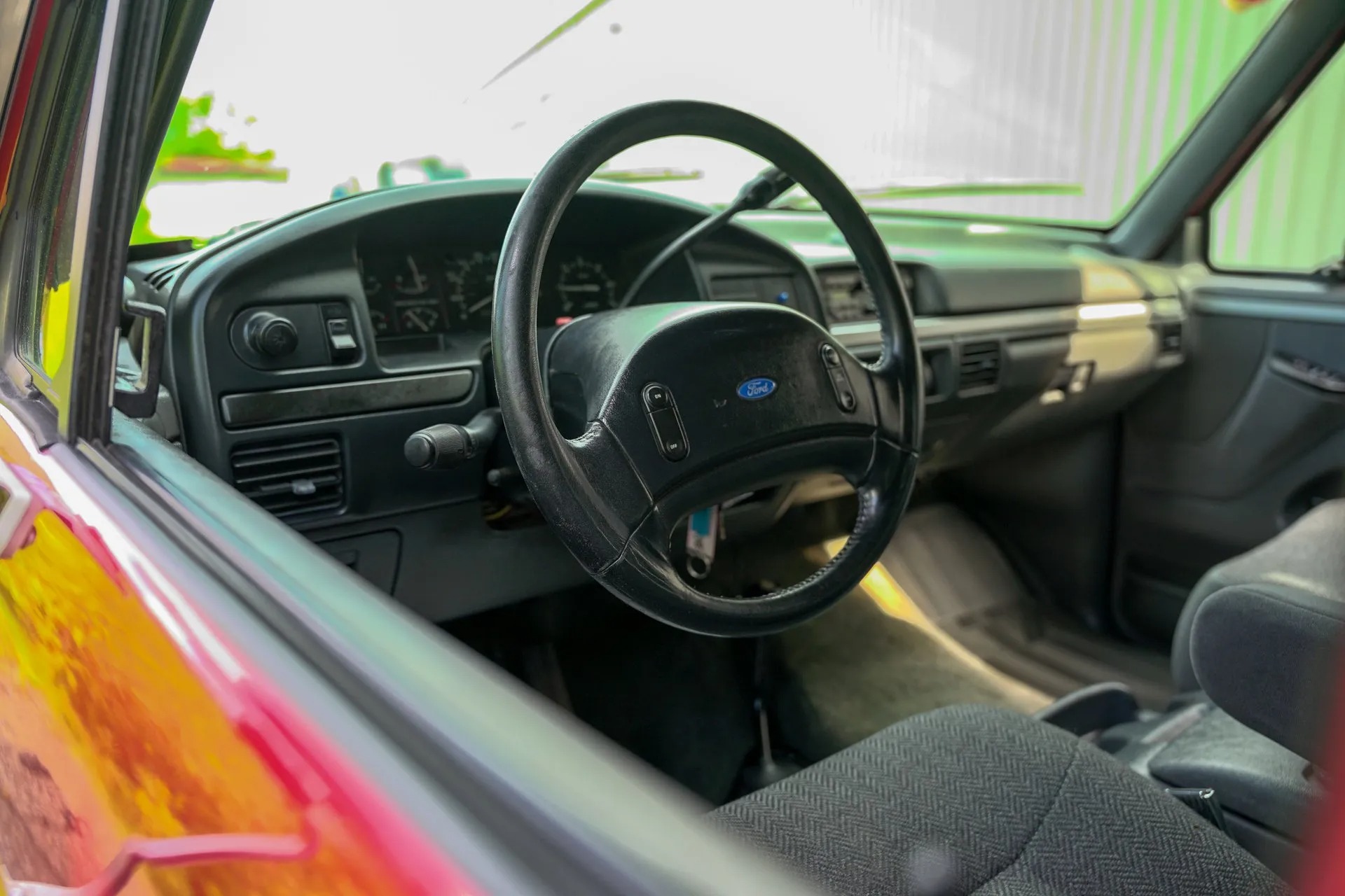 1993-ford-f250-xlt (25)