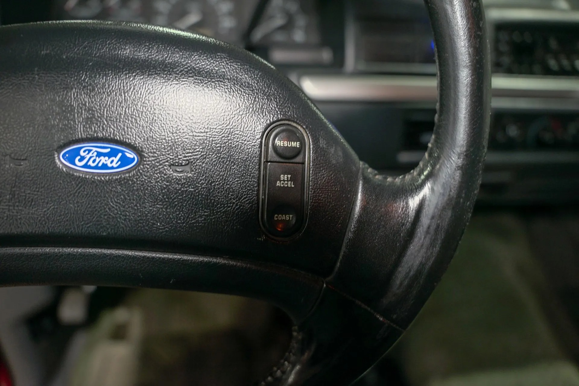 1993-ford-f250-xlt (42)