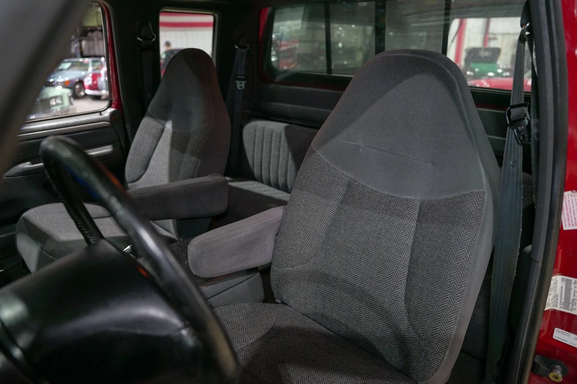 1993-ford-f250-xlt (46)