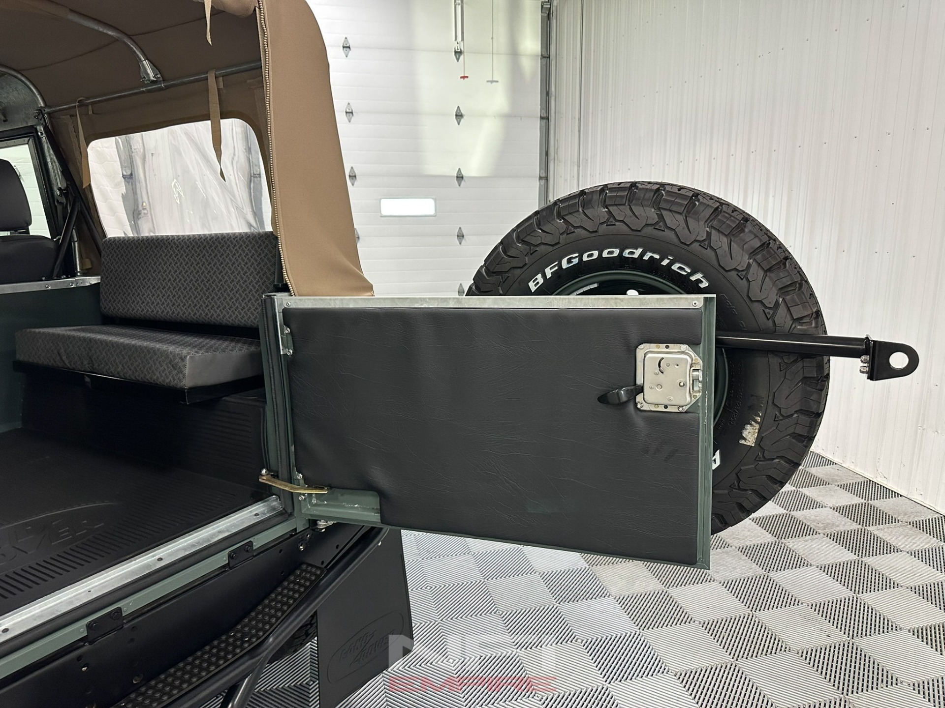 1994-land-rover-defender-90 (12)