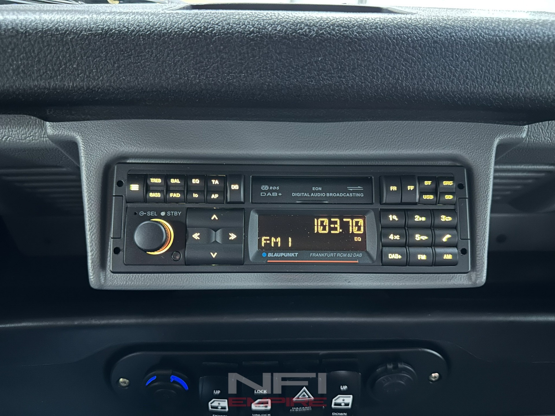 1994-land-rover-defender-90 (27)