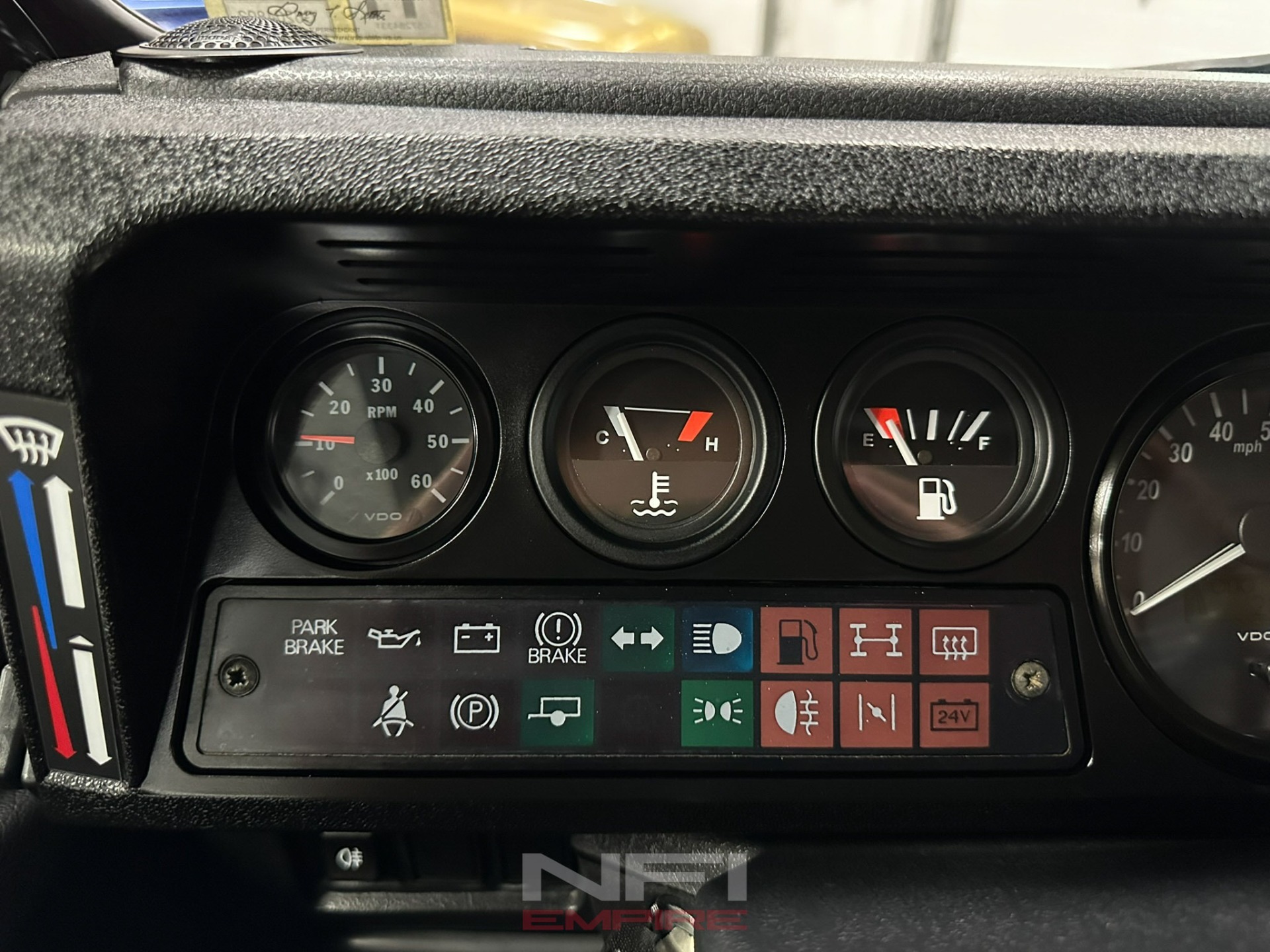1994-land-rover-defender-90 (29)