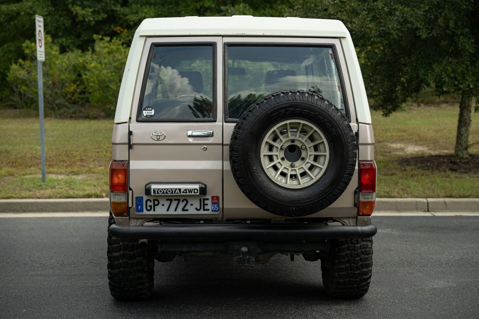 1994-toyota-land-cruiser-kzj72 (33)