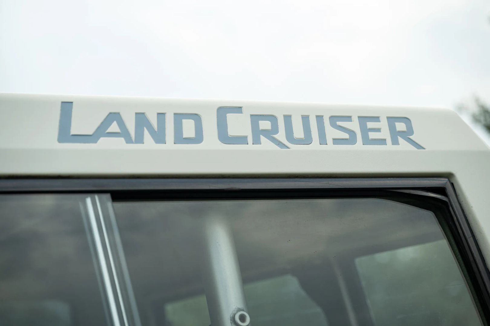 1994-toyota-land-cruiser-kzj72 (38)