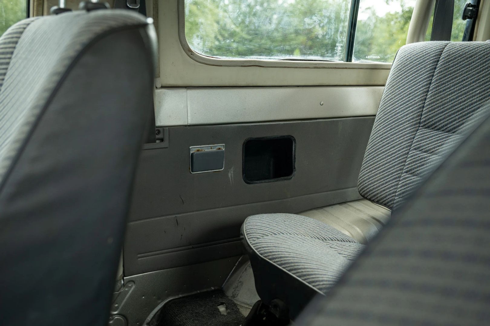 1994-toyota-land-cruiser-kzj72 (5)