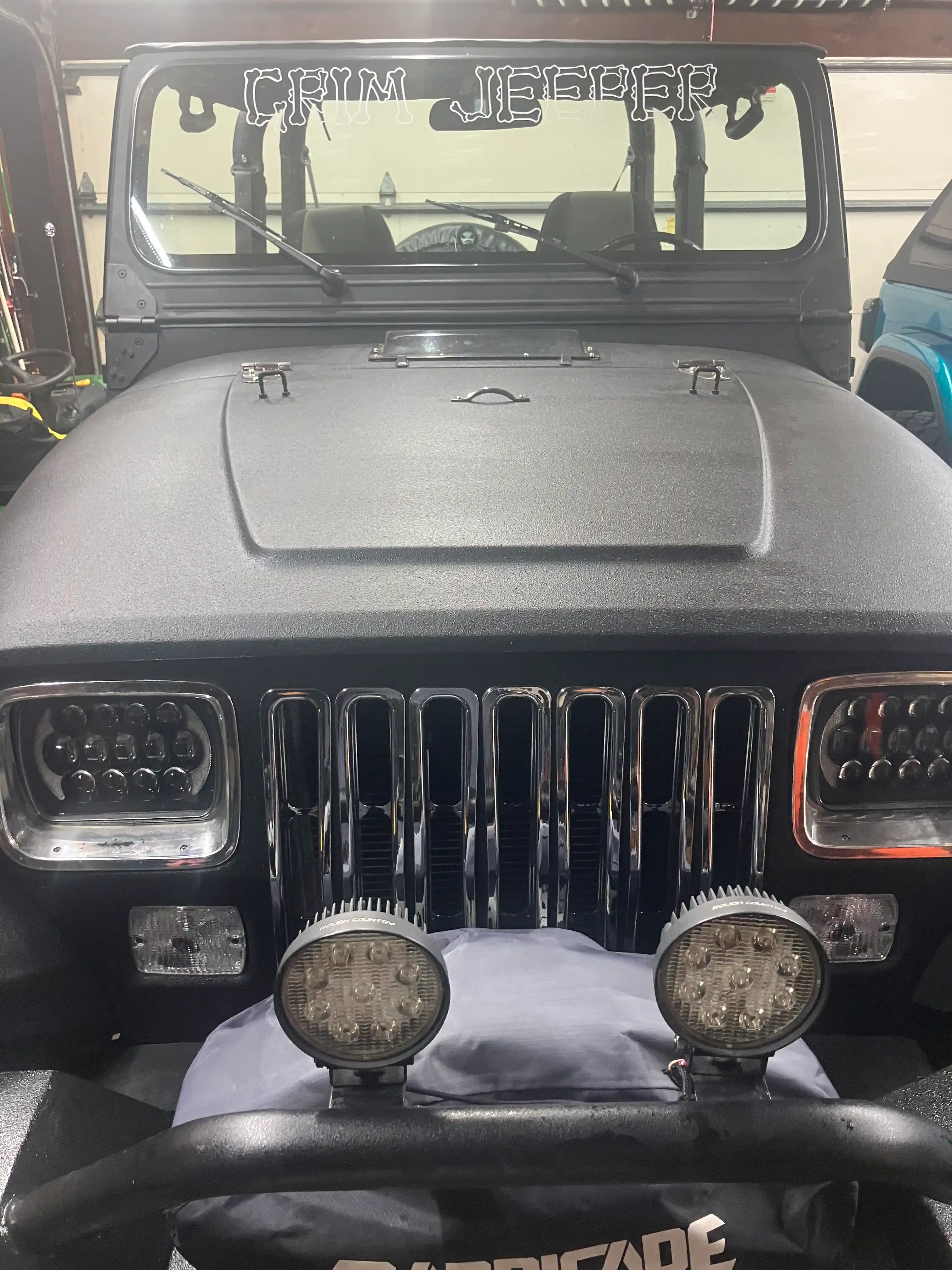 1995-Jeep-Wrangler-YJ-for-sale-07
