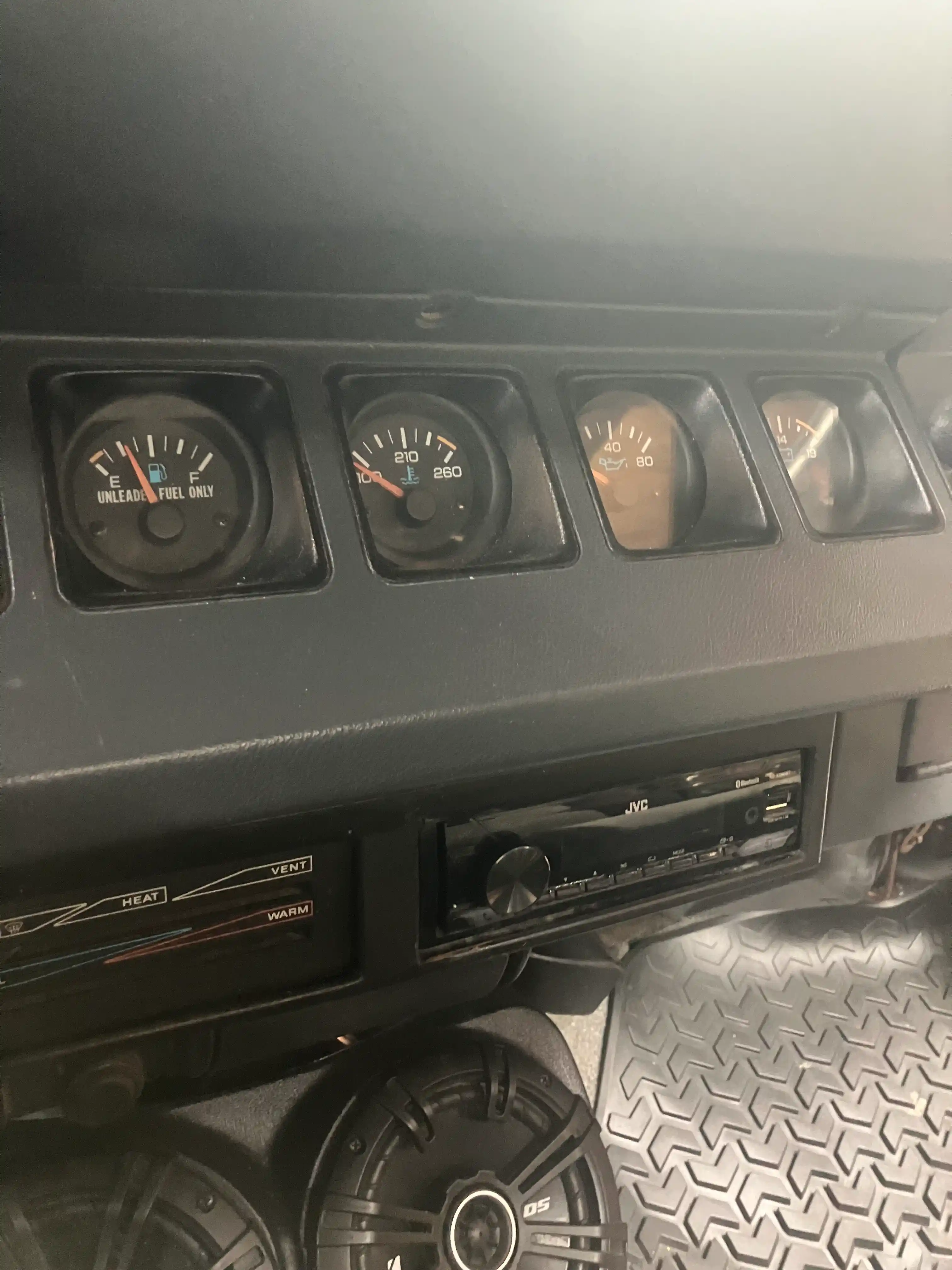 1995-Jeep-Wrangler-YJ-for-sale-17