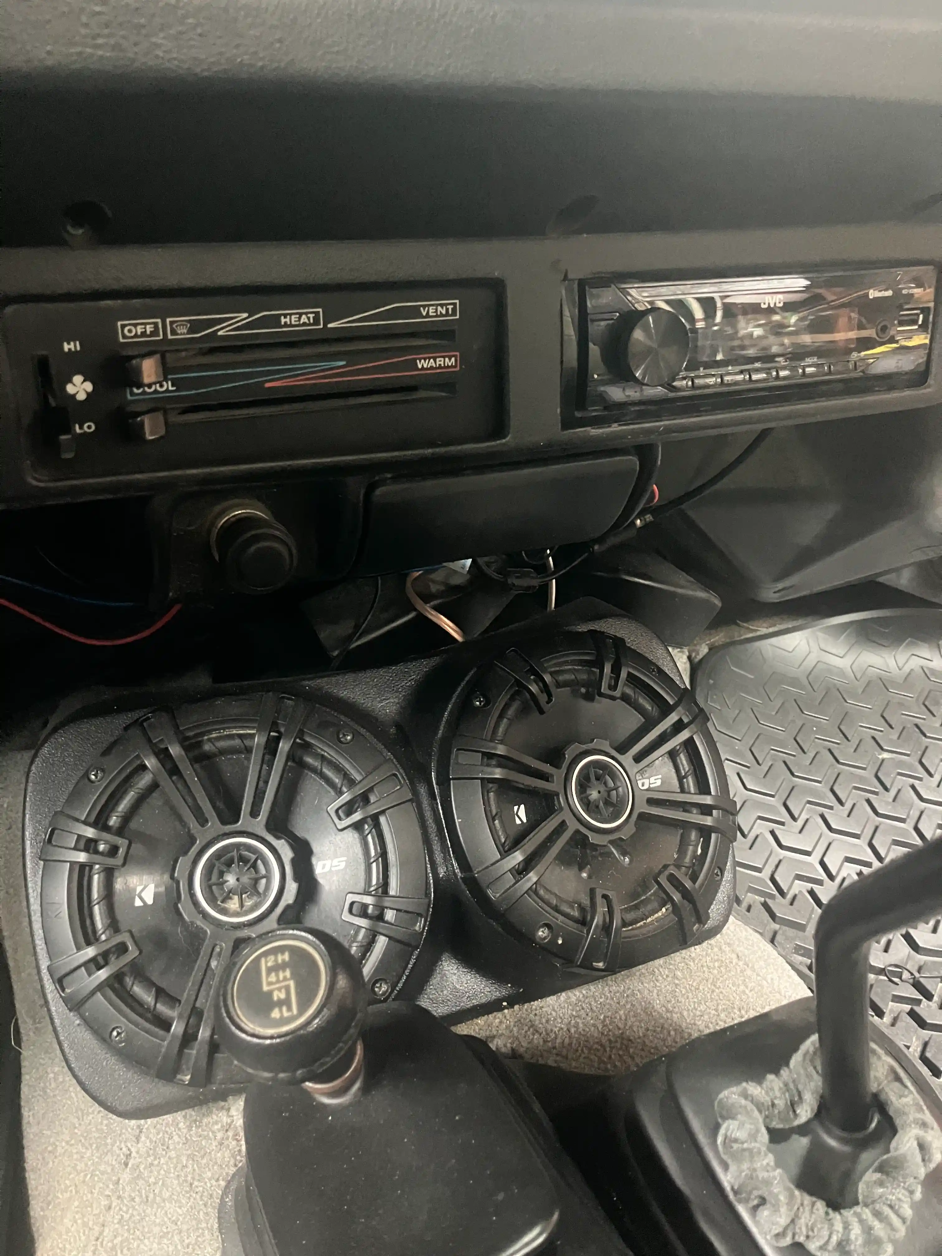 1995-Jeep-Wrangler-YJ-for-sale-18