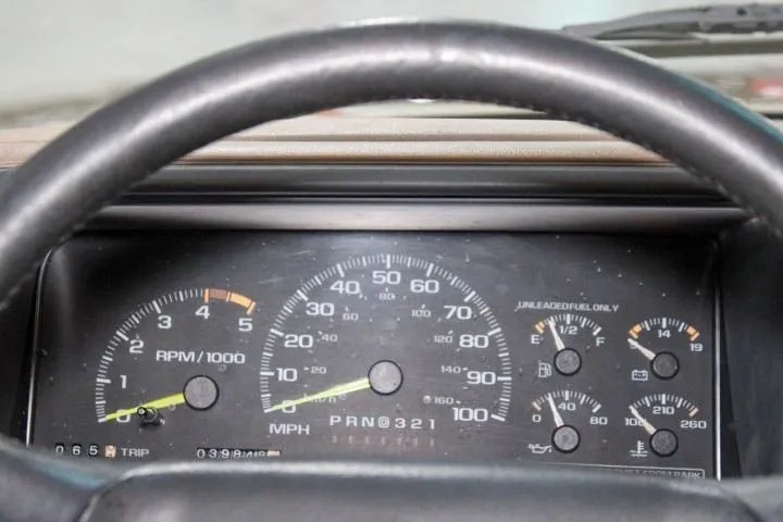 1995-chevy-tahoe-ls-for-sale (33)