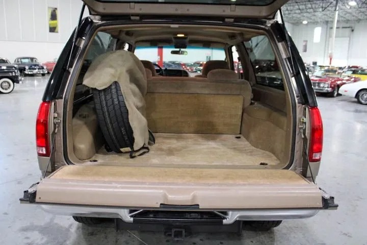 1995-chevy-tahoe-ls-for-sale (36)