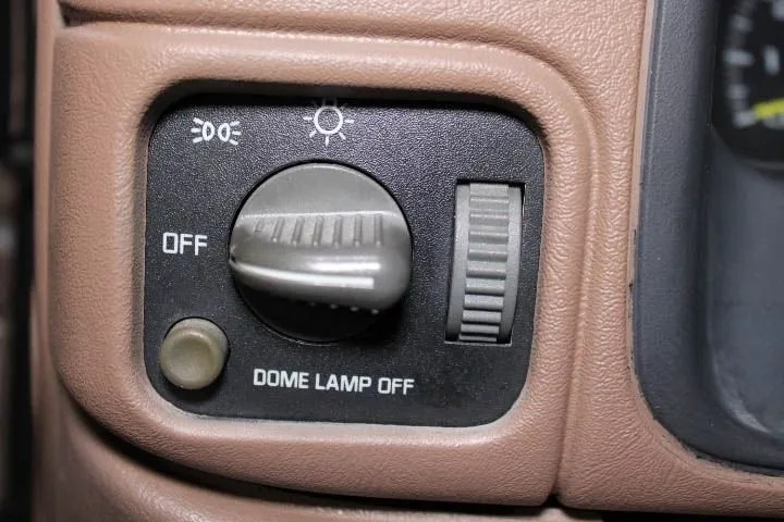 1995-chevy-tahoe-ls-for-sale (47)