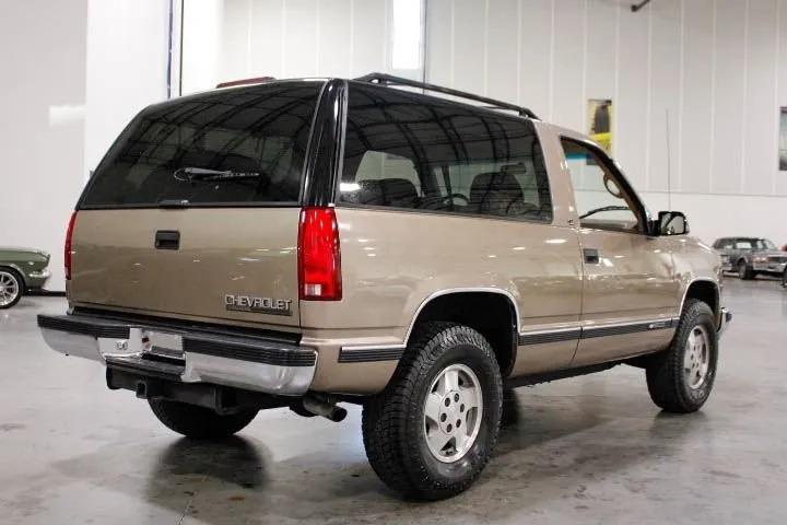 1995-chevy-tahoe-ls-for-sale (61)