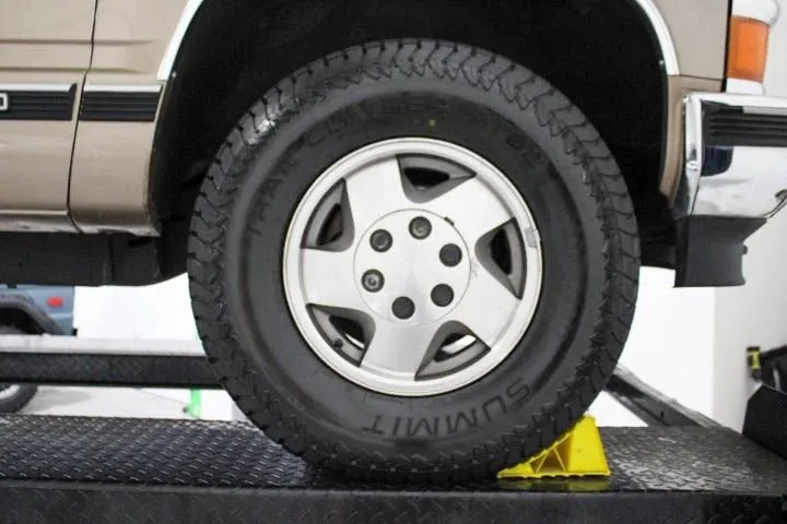 1995-chevy-tahoe-ls-for-sale (74)