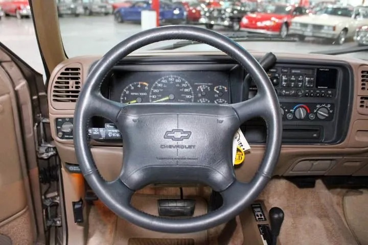 1995-chevy-tahoe-ls-for-sale (89)