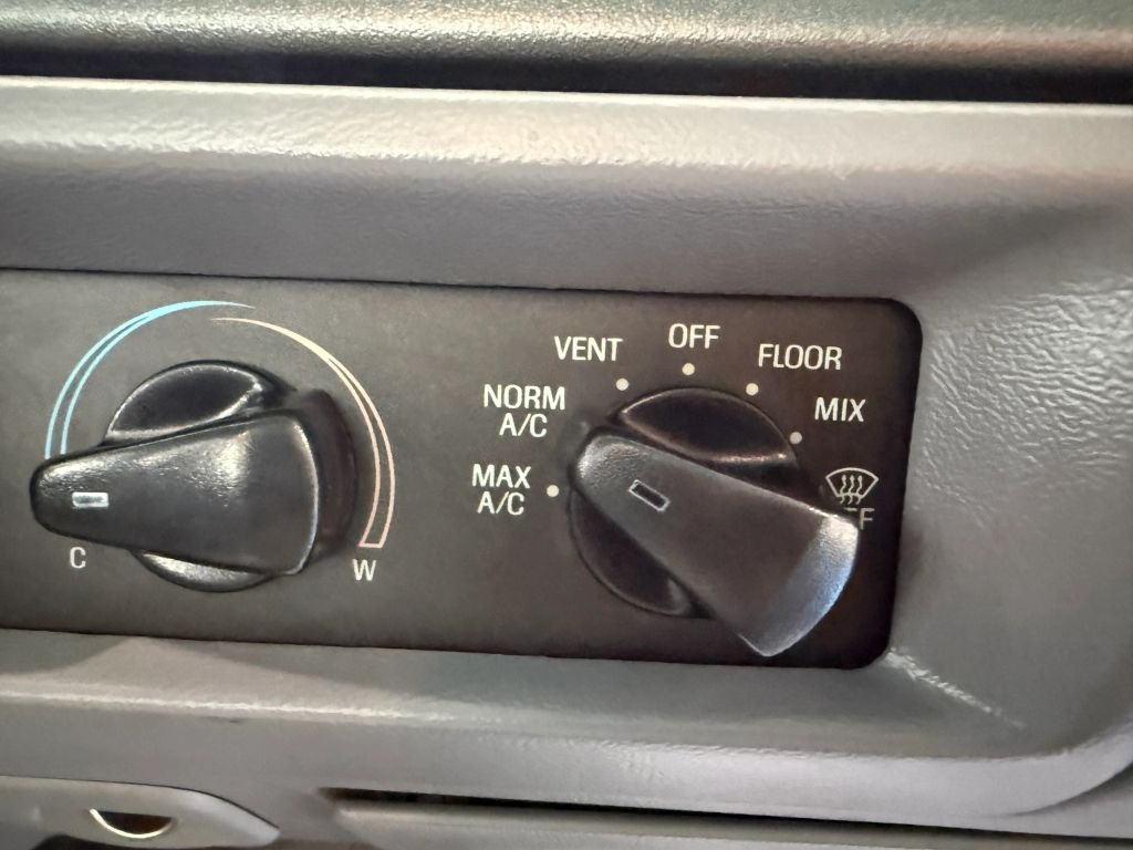 1995-ford-f150-regular-cab (11)