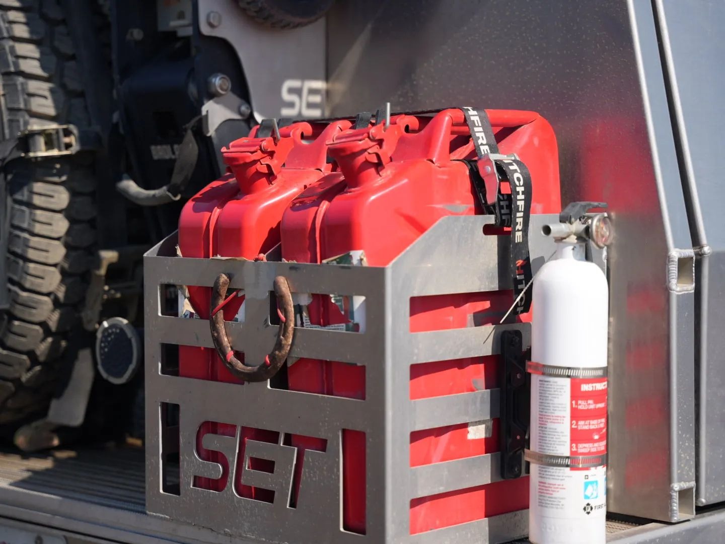 1995-nissan-safari-fire-truck (15)