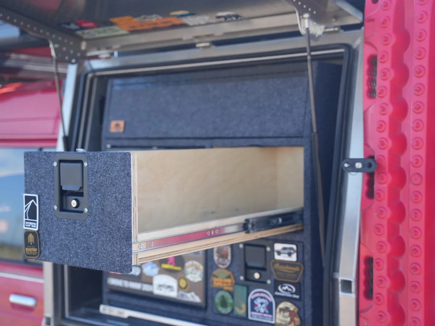 1995-nissan-safari-fire-truck (46)