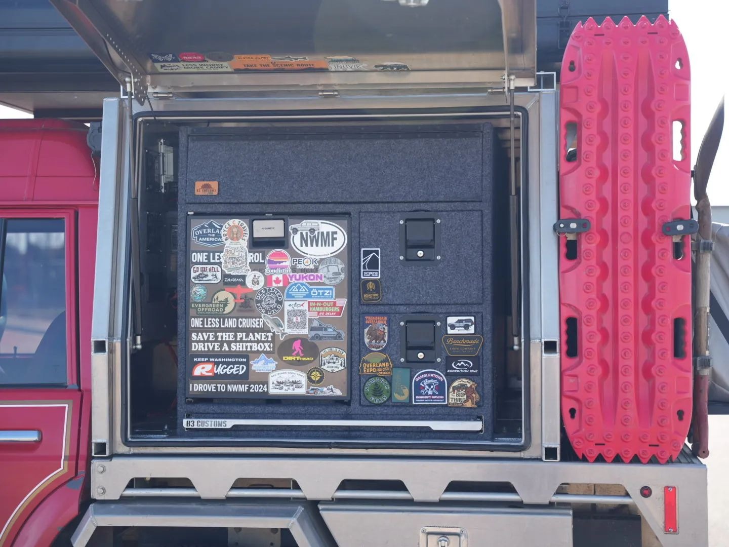 1995-nissan-safari-fire-truck (48)